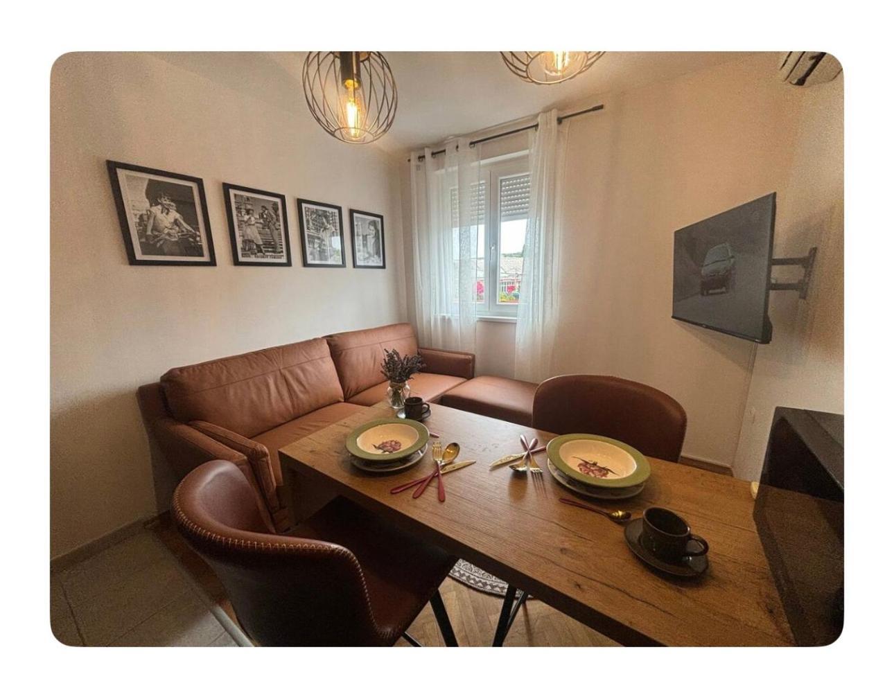 Daniela Di Apartment